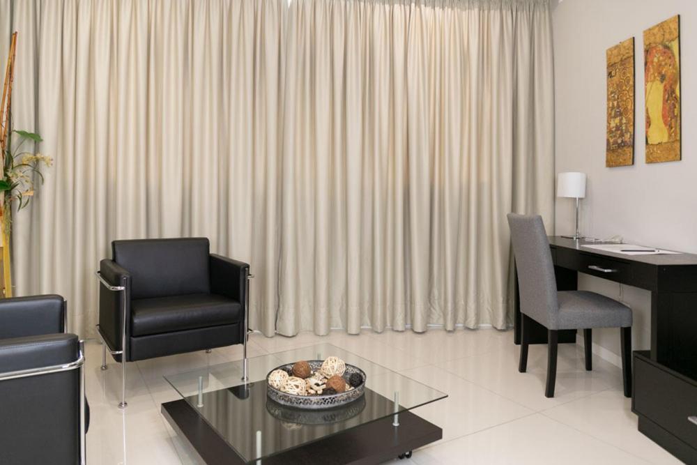 Marconi Hotel เรนเด ภายนอก รูปภาพ