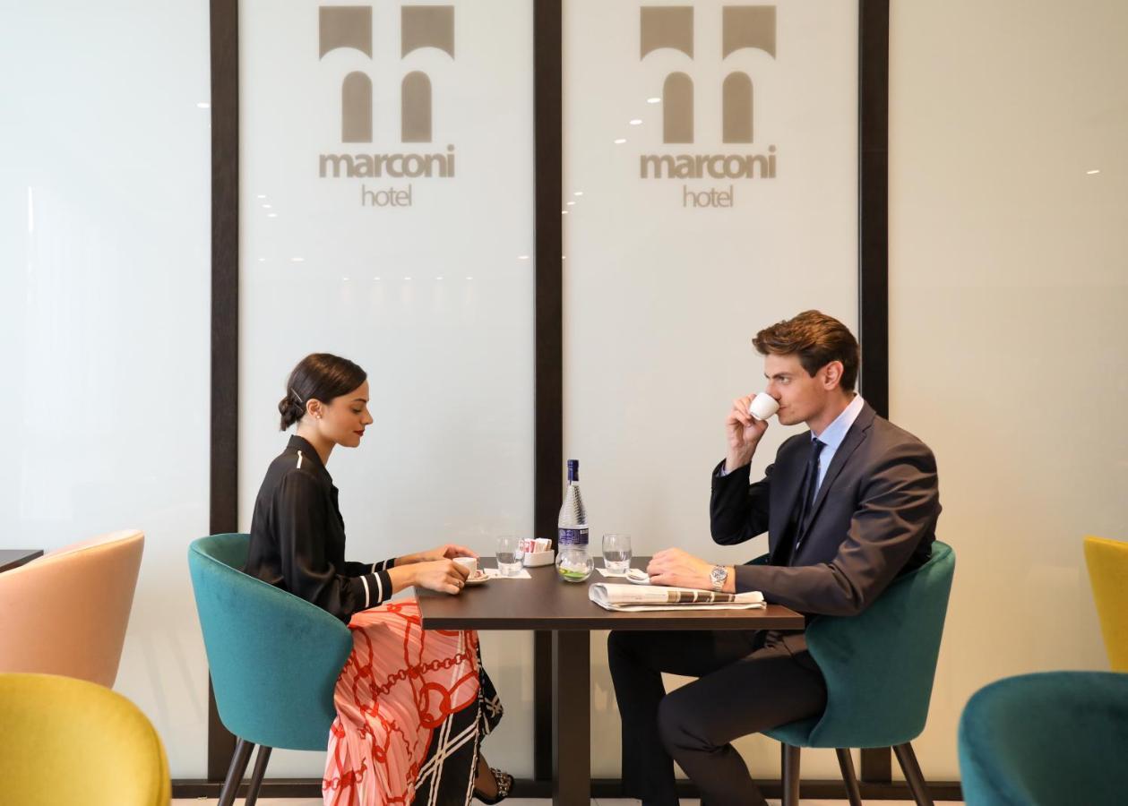 Marconi Hotel เรนเด ภายนอก รูปภาพ